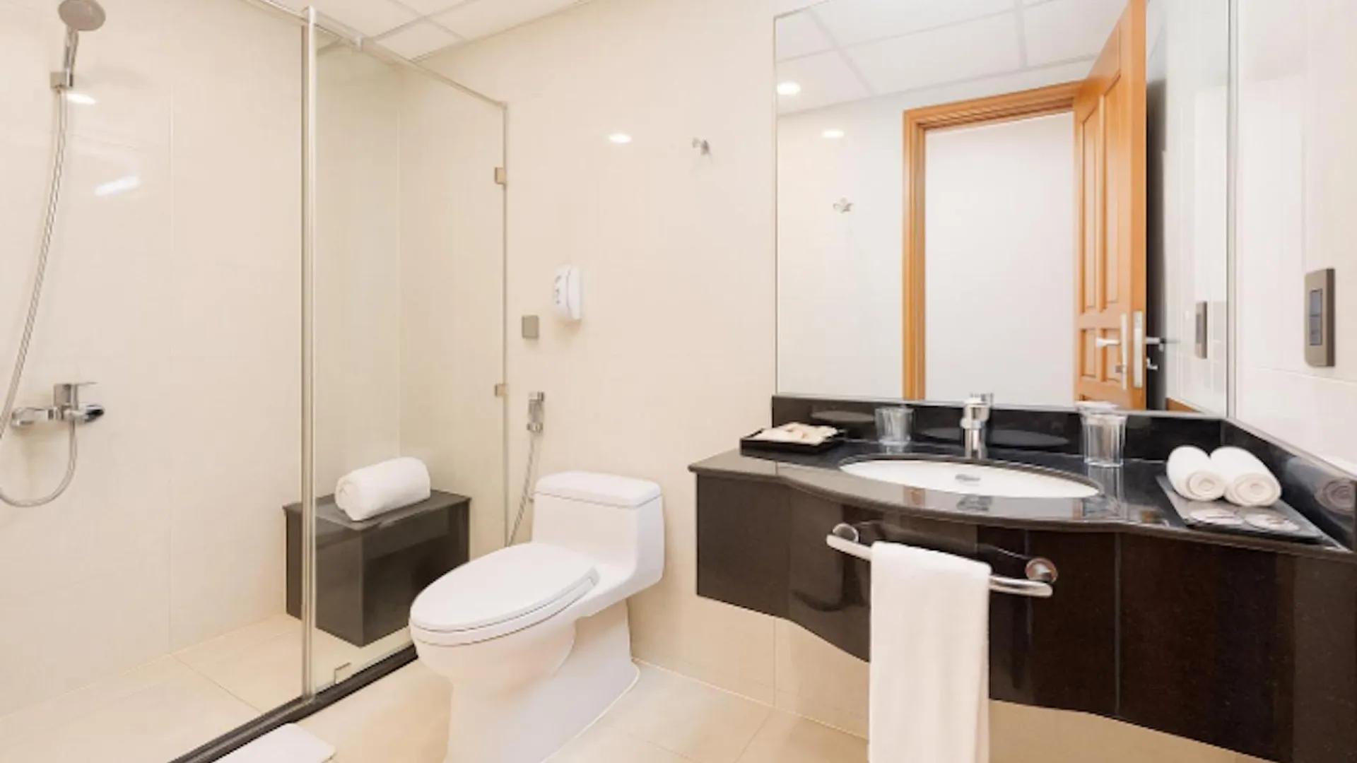 Mercury Boutique Hotel Da Nang 3*,  Vietnam